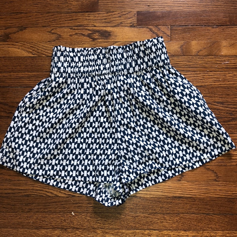 Patterned Flowy shorts
